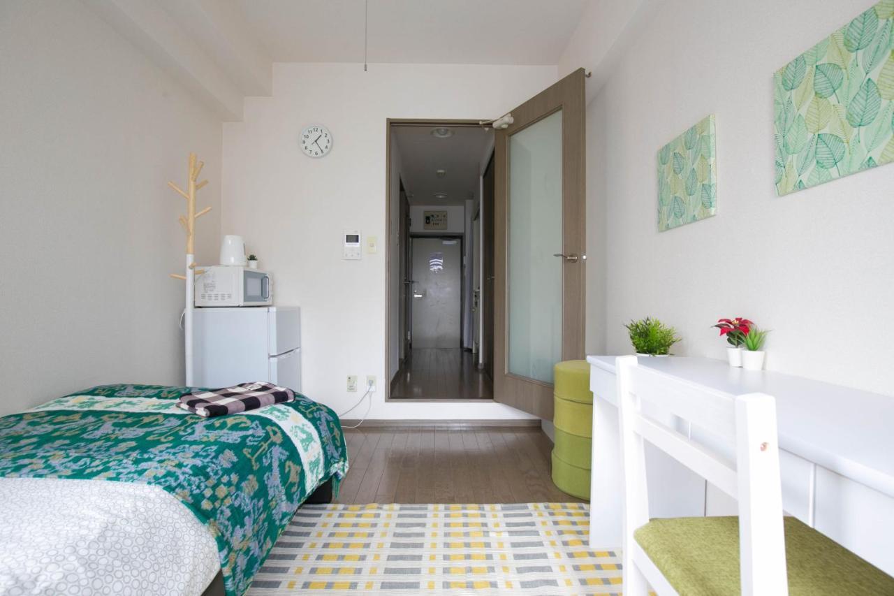Escort Haruyoshi Apartment